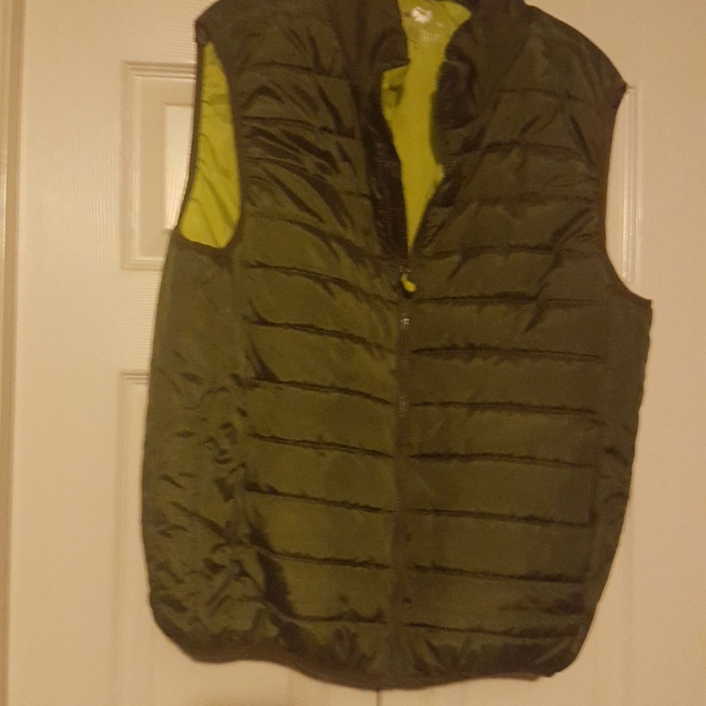Puffy vest